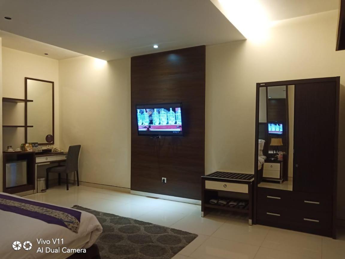 Ayla City Hotel Соронг Екстериор снимка