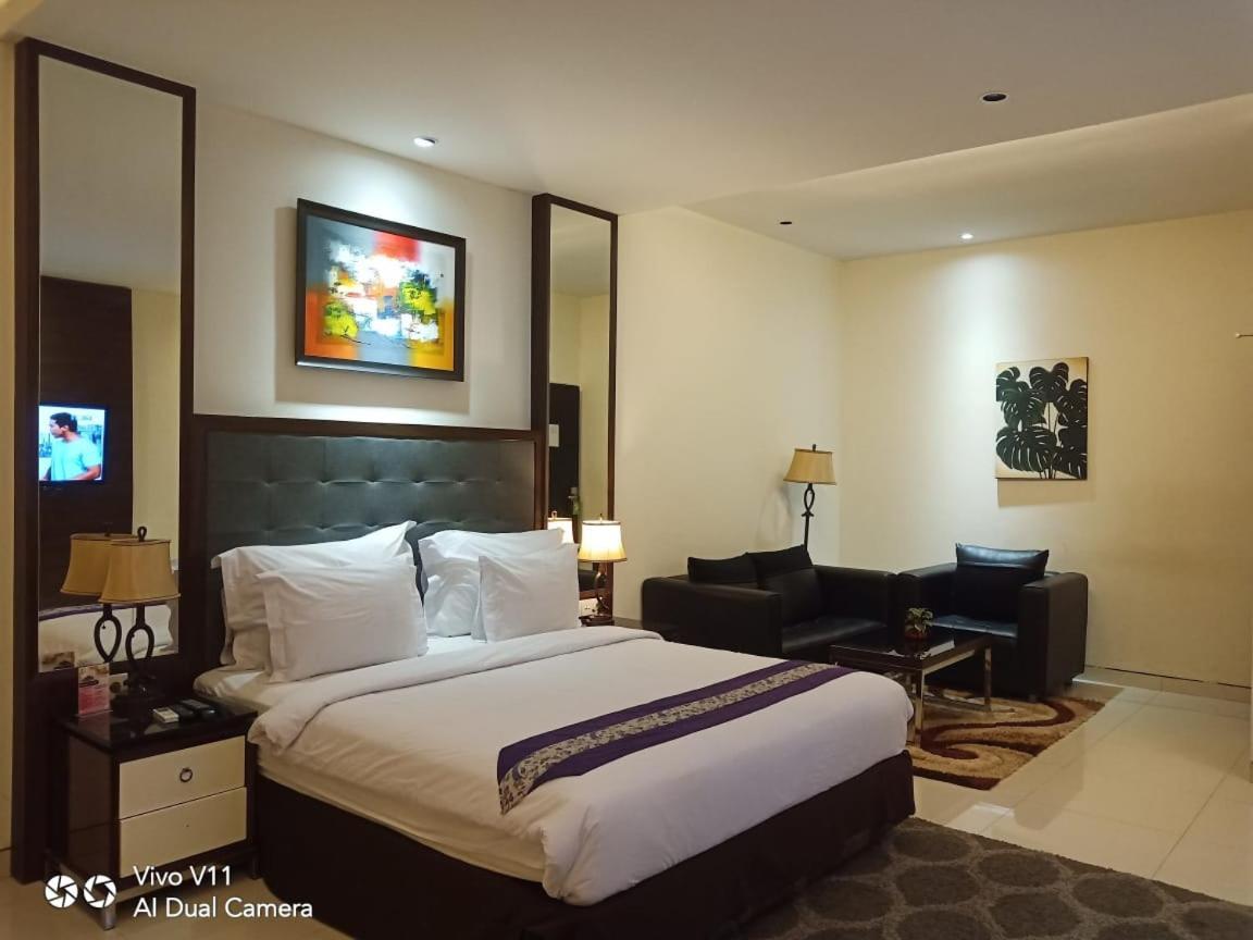 Ayla City Hotel Соронг Екстериор снимка