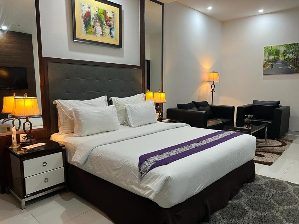 Ayla City Hotel Соронг Екстериор снимка