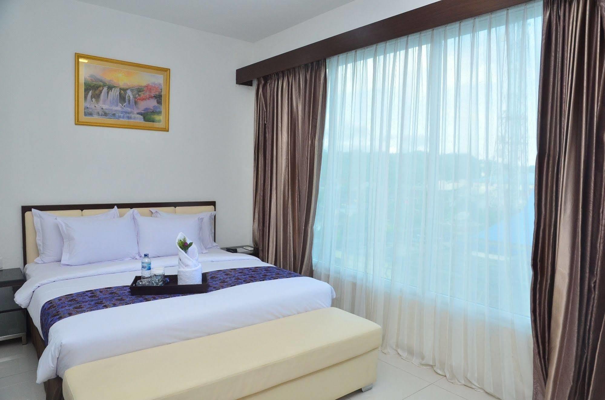 Ayla City Hotel Соронг Екстериор снимка